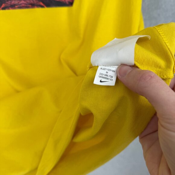 Nike Mens Festival Photo Tee Size M Yellow Mind Eye Air Swoosh Futura Logo EUC - Picture 6 of 10